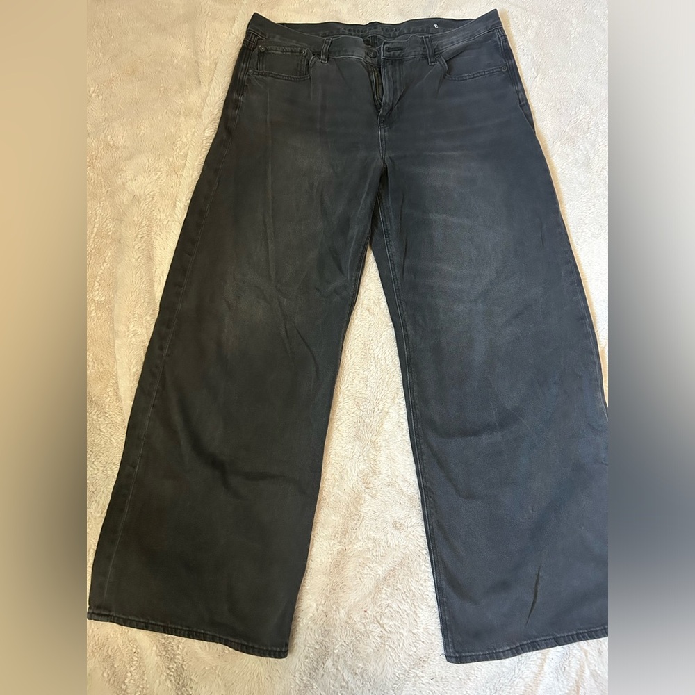 American Eagle skater jeans